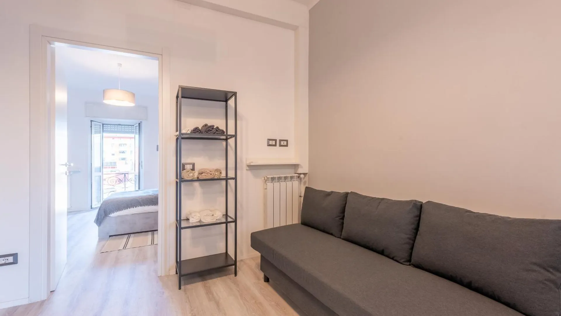 Milano Minimal Bovisa Politecnico Apartment Italy